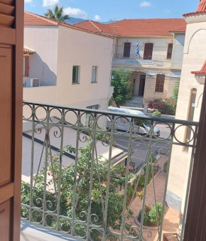 ΑΝΙΤΑ'S HOUSE